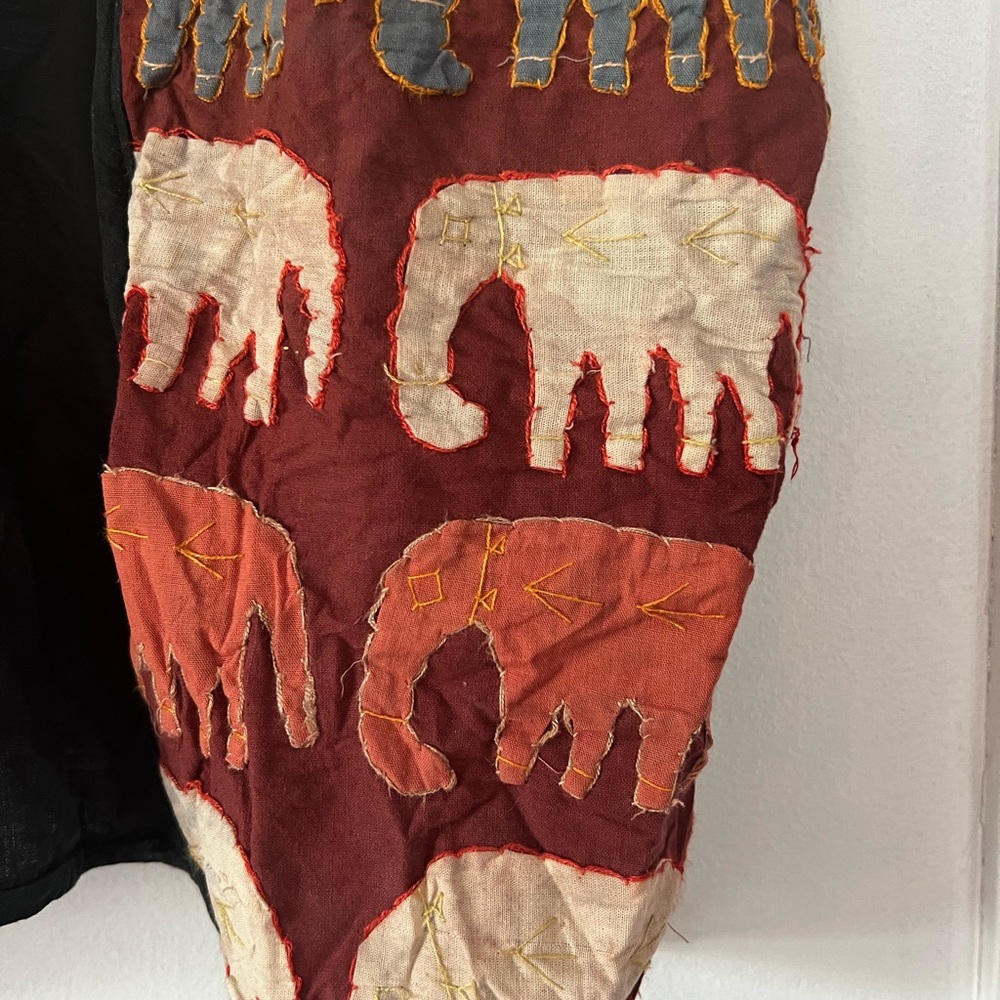 Boho Appliqué Elephant Patterned Vest - Picture 6 of 8